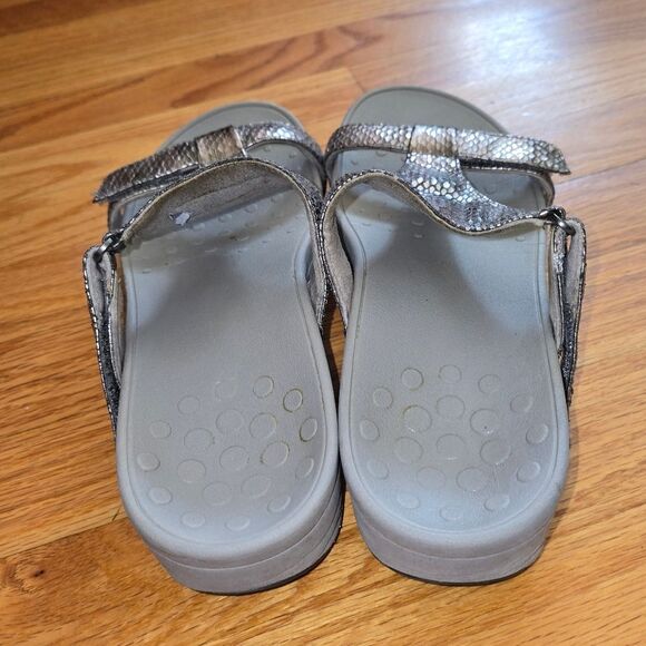 Vionic Ellie Silver Slip On Sandals Womans Size 9.5 - Picture 4 of 6